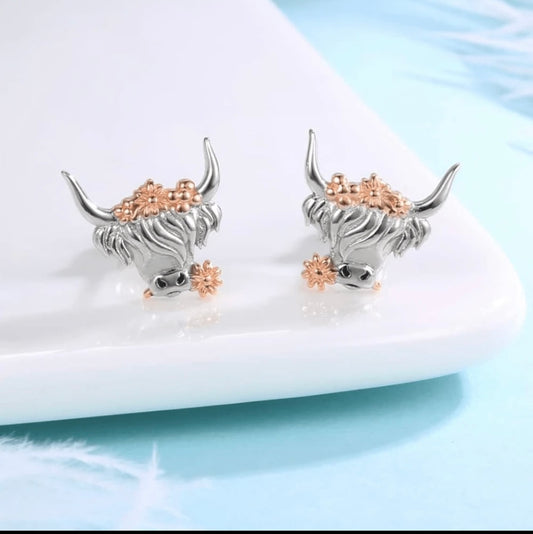 Highland Cow Flower Stud Earrings – Silver & Rose Gold