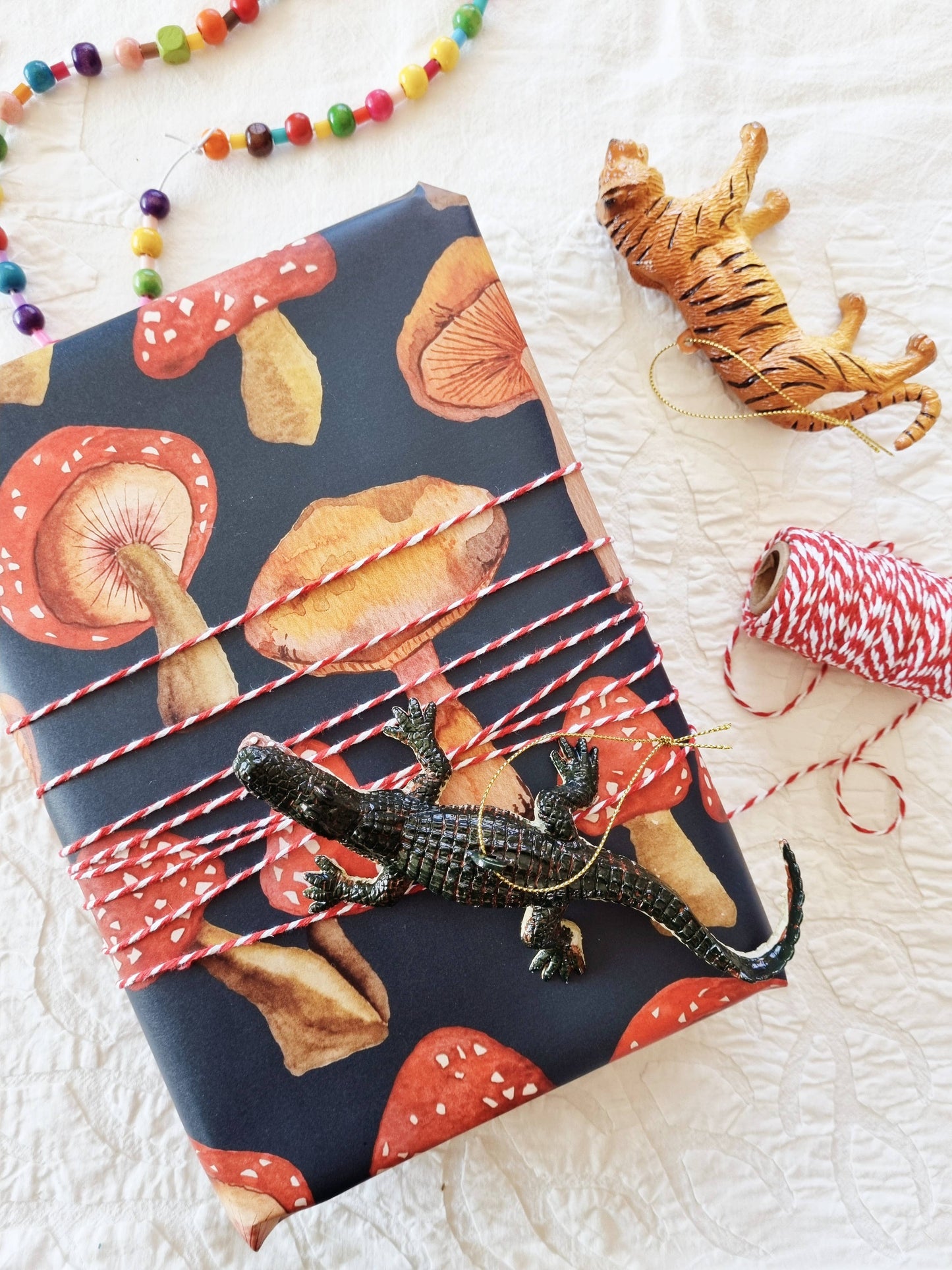 Wrapping Paper / Mushrooms