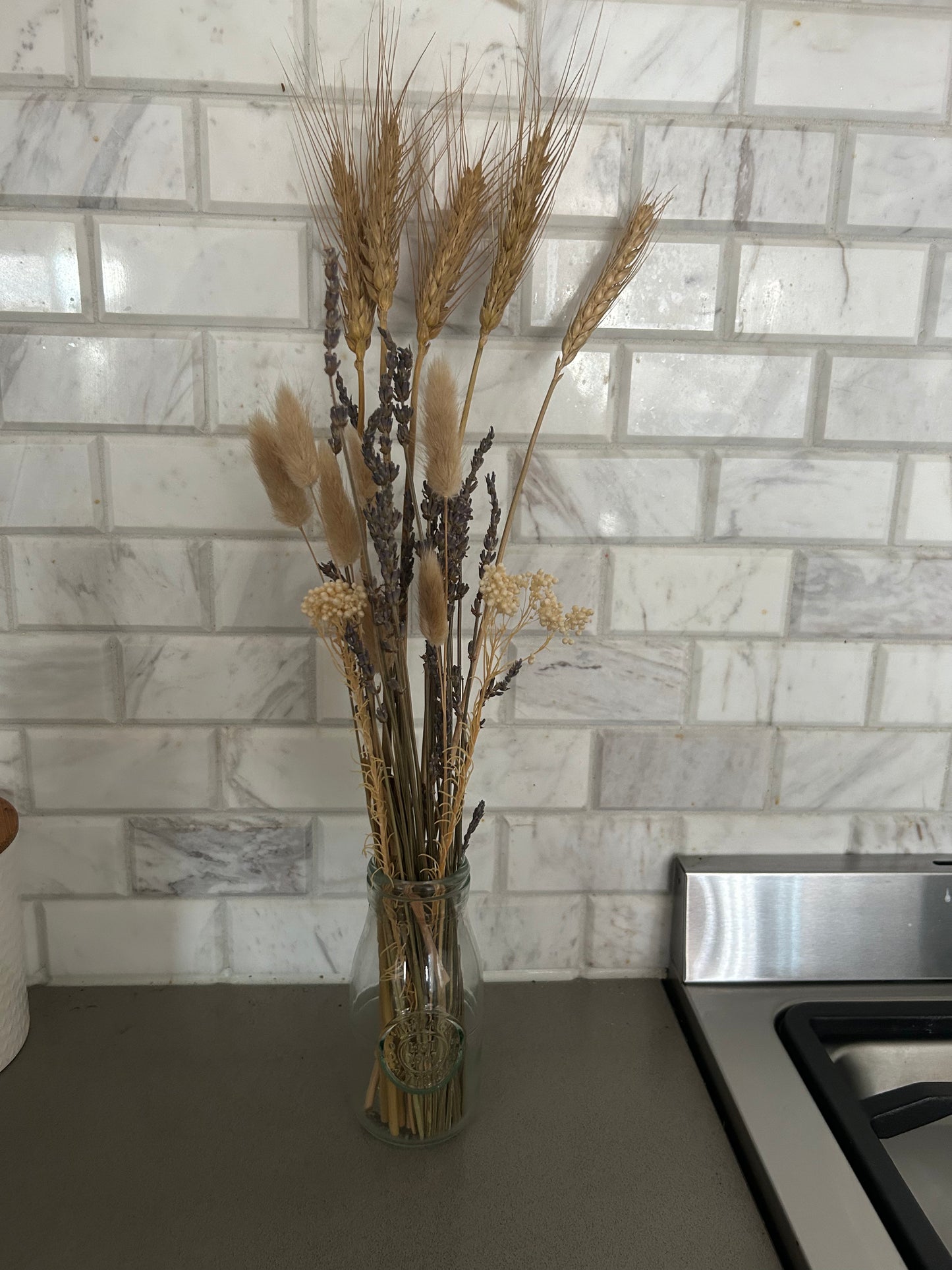 Dried flower jar