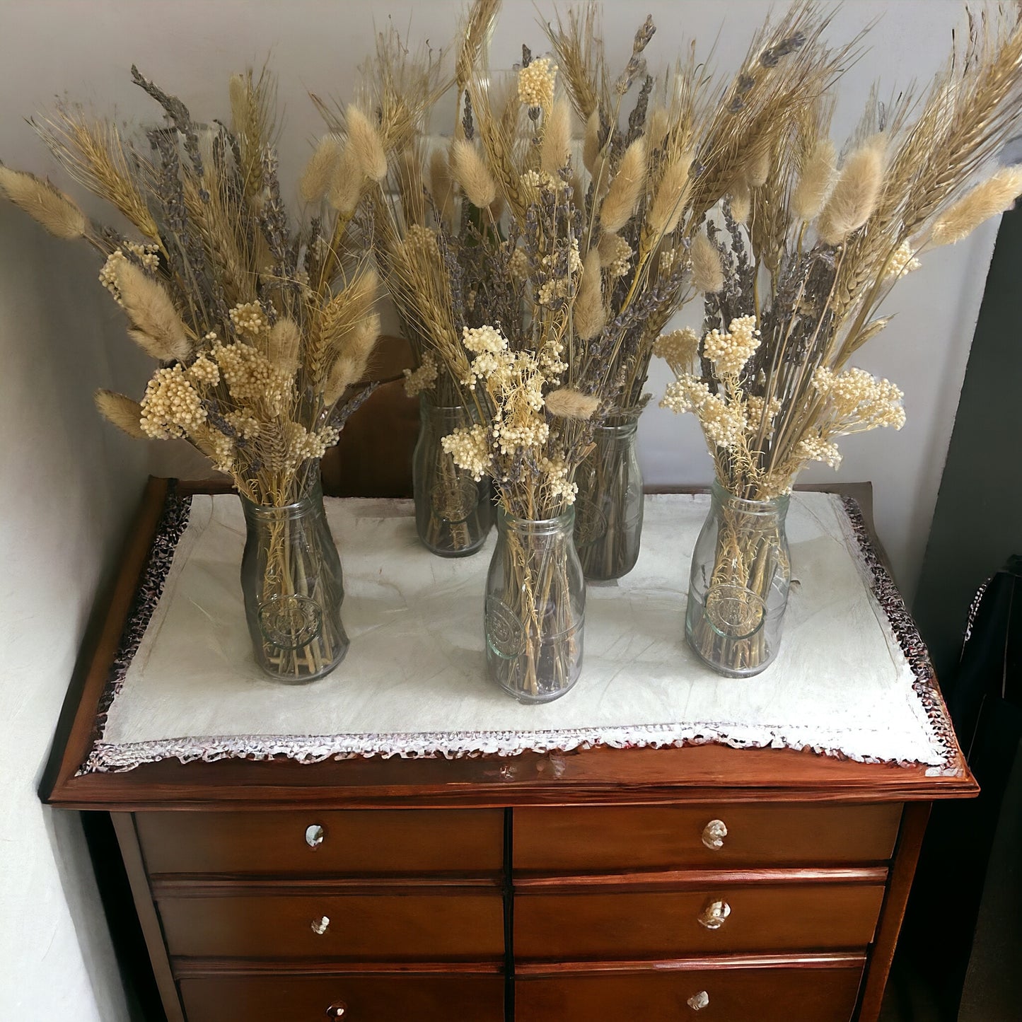 Dried flower jar
