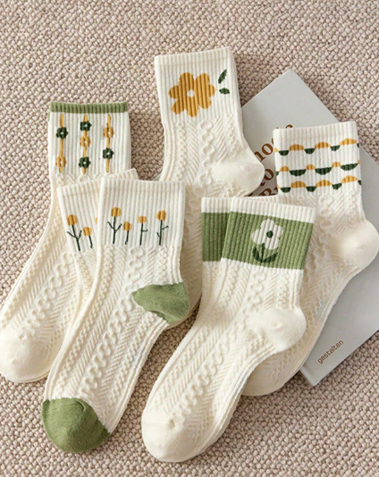 Women's Cute Green Flower Pattern Socks - 1 Pair