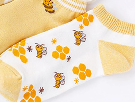 🐝 Bee Striped Pattern Ankle Socks – Sold Individually