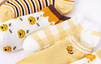 🐝 Bee Striped Pattern Ankle Socks – Sold Individually