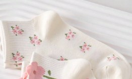 White & Pink Floral Bow Embroidered Ankle Socks – Sold Individually