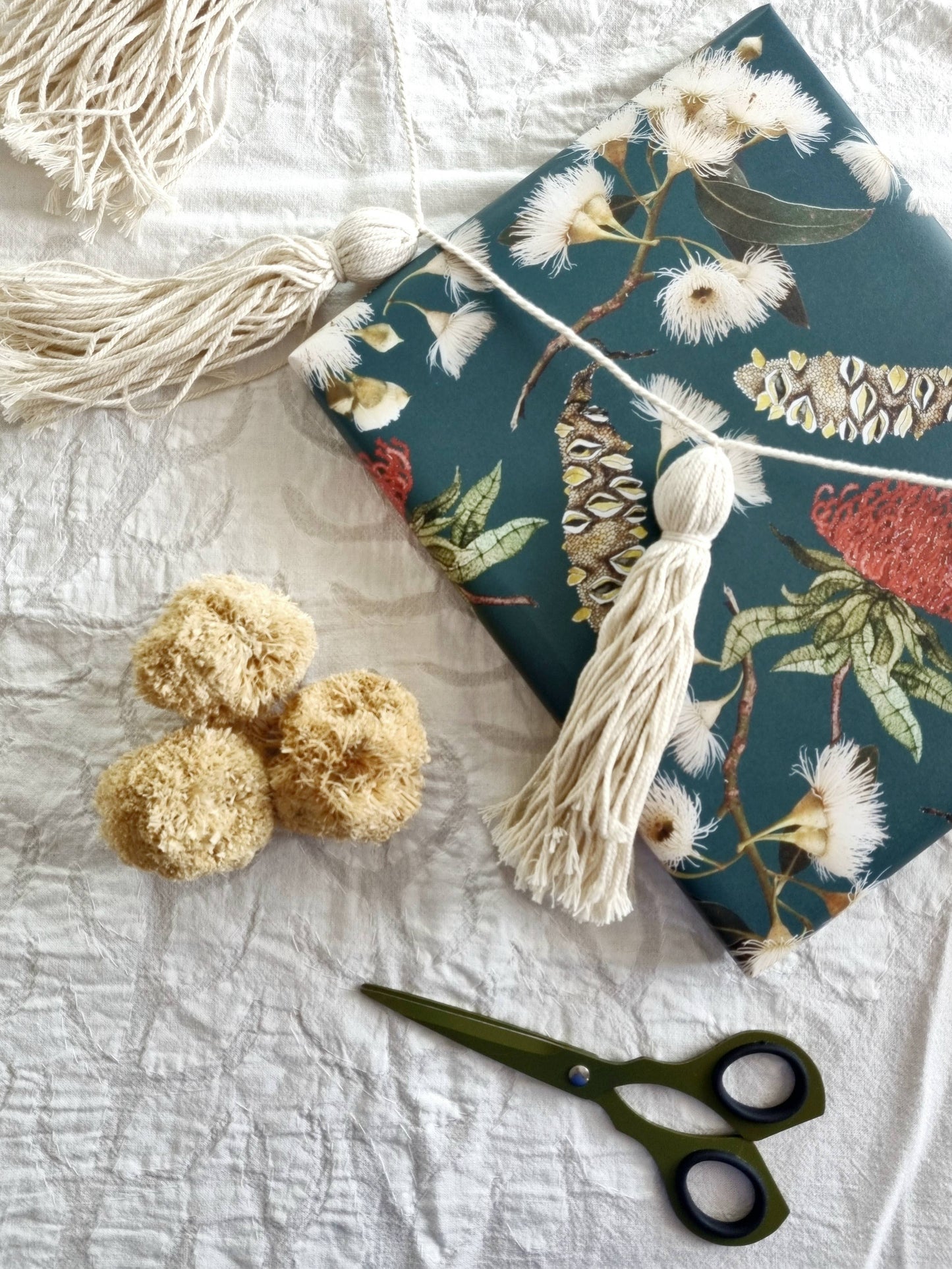 Wrapping Paper / Australian Botanicals